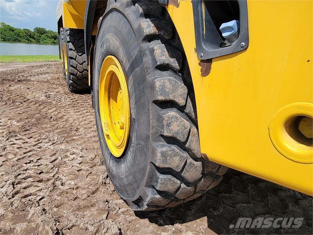 Bell B25E صهاريج مياه