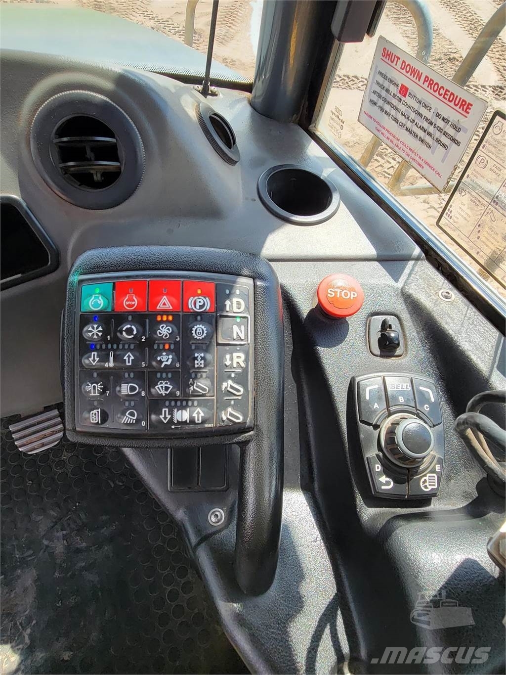 Bell B25E صهاريج مياه
