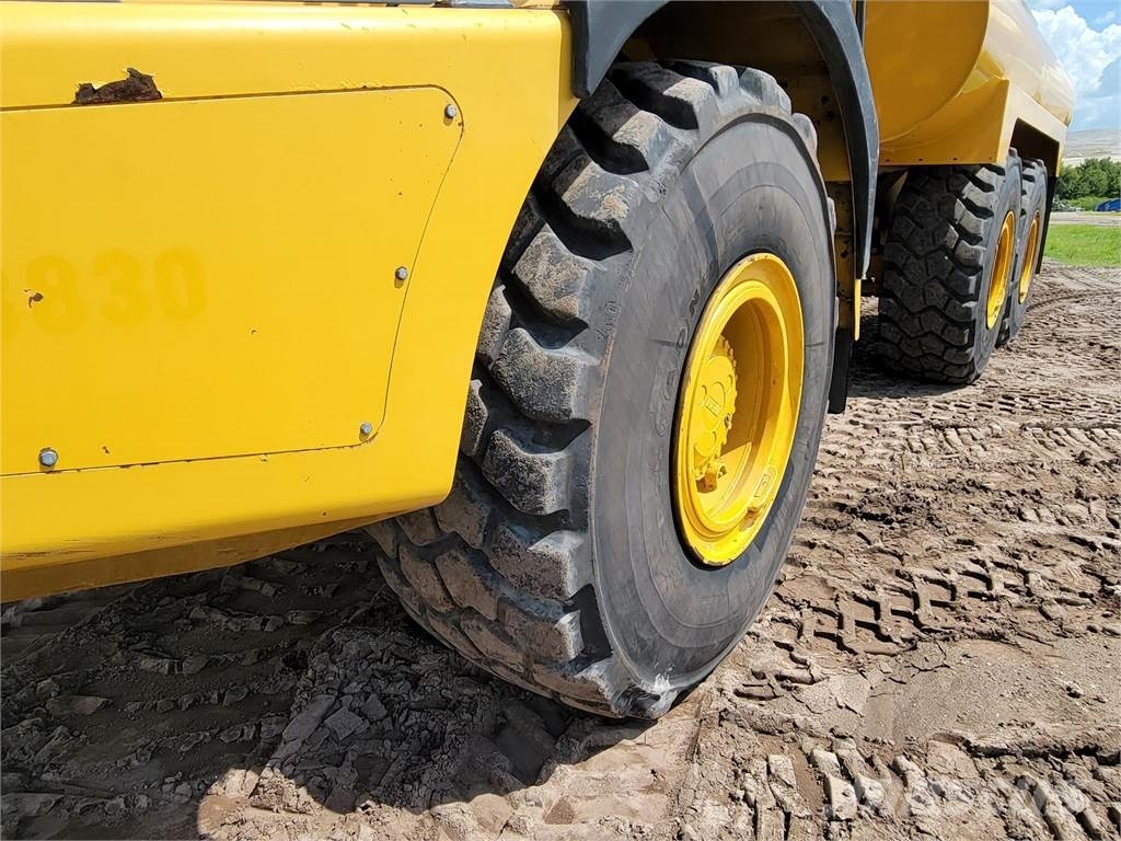 Bell B25E صهاريج مياه
