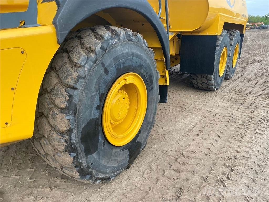 Bell B25E صهاريج مياه