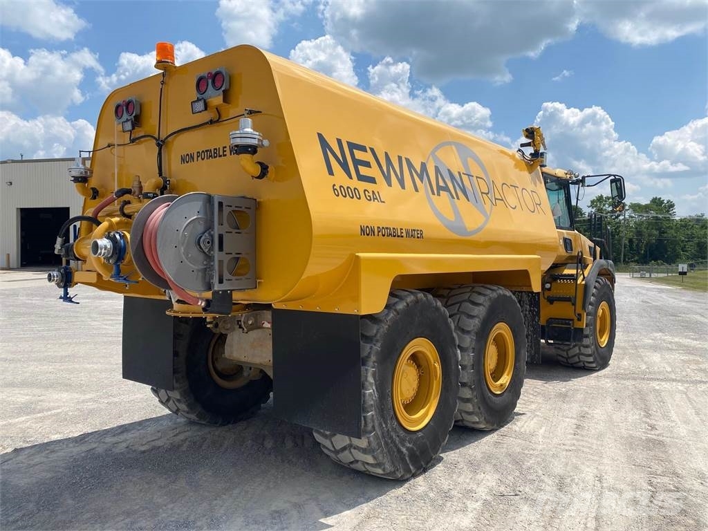 Bell B30E صهاريج مياه