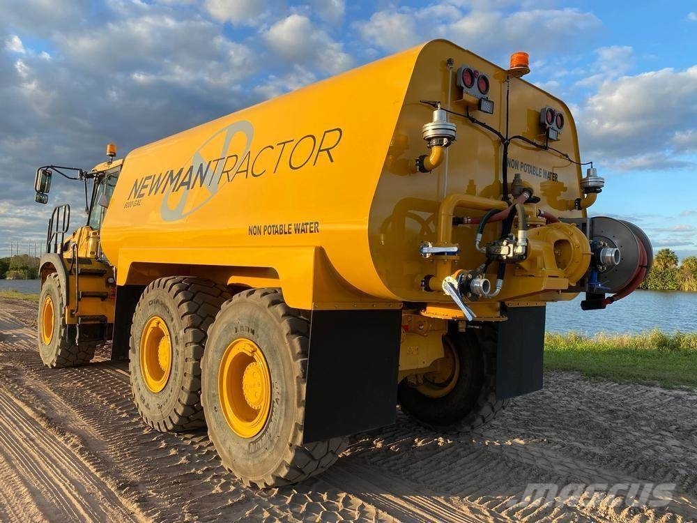 Bell B30E صهاريج مياه