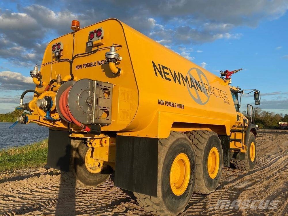 Bell B30E صهاريج مياه