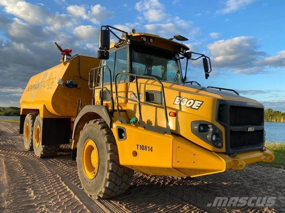 Bell B30E صهاريج مياه