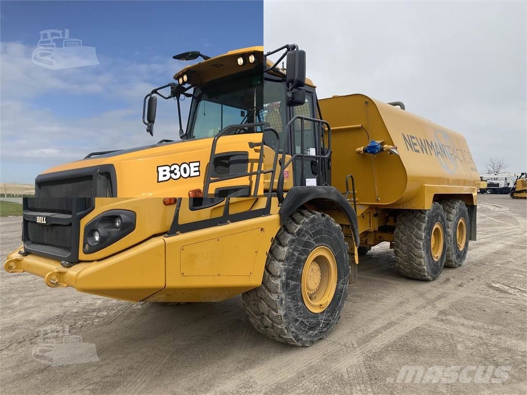Bell B30E صهاريج مياه
