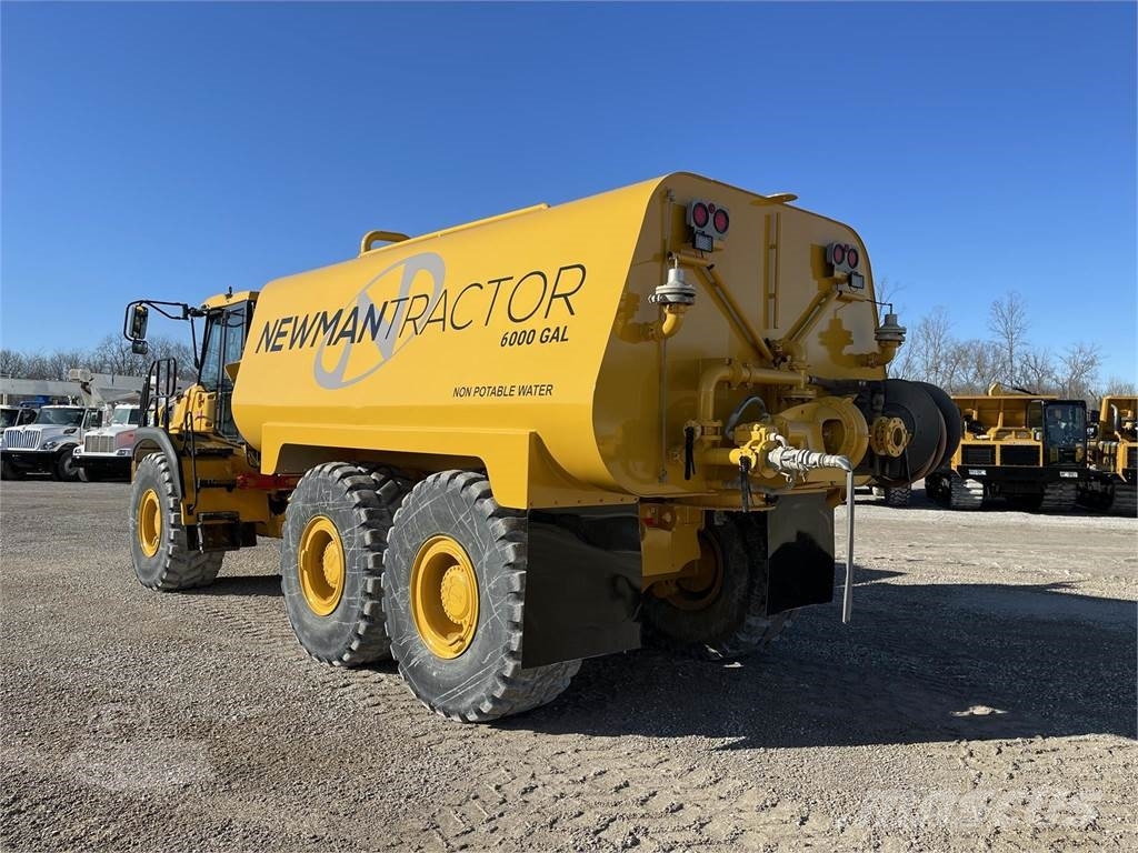 Bell B30E صهاريج مياه