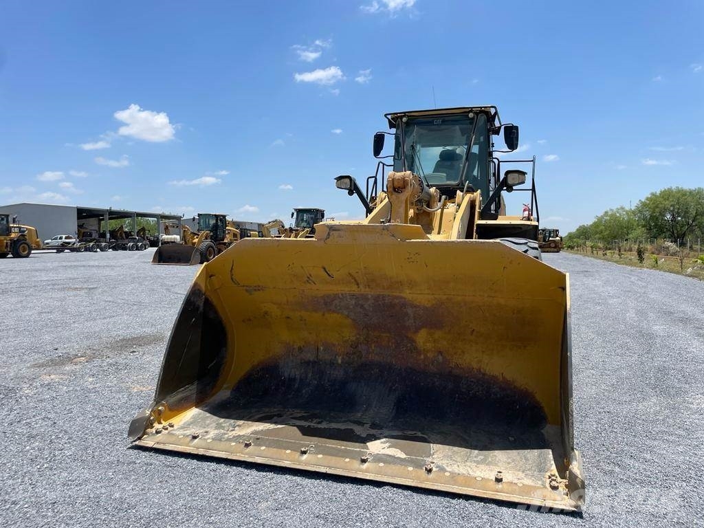 CAT 972M Φορτωτές με λάστιχα (Τροχοφόροι)