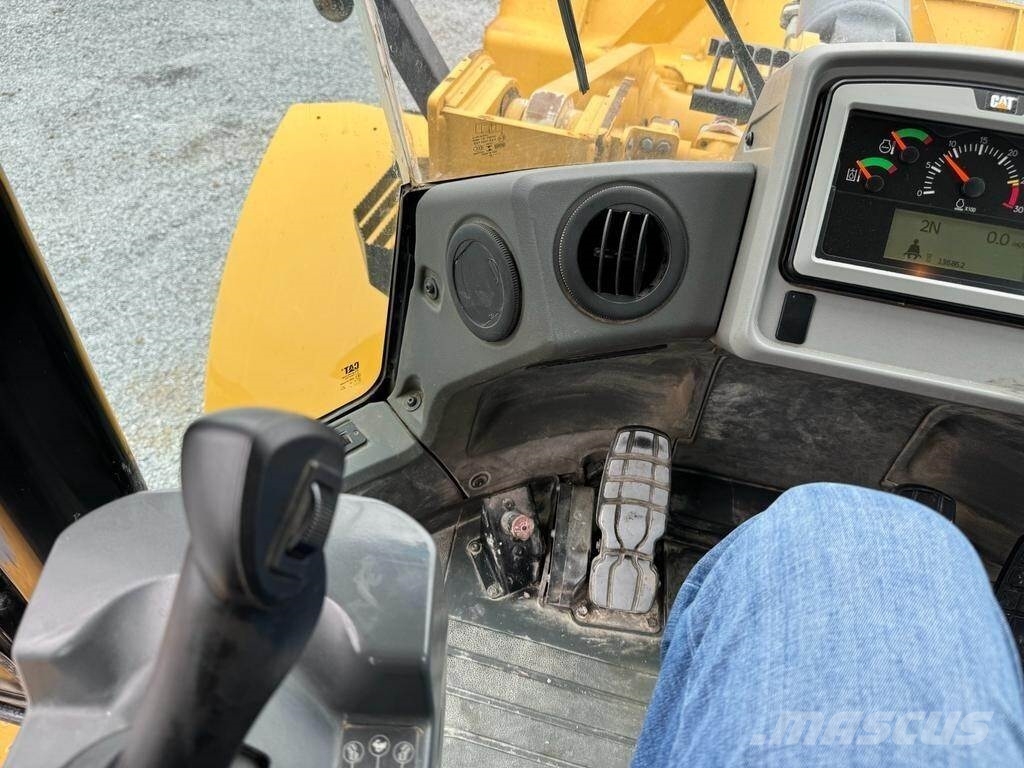 CAT 972M Φορτωτές με λάστιχα (Τροχοφόροι)