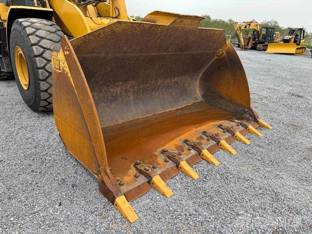 CAT 972M Φορτωτές με λάστιχα (Τροχοφόροι)