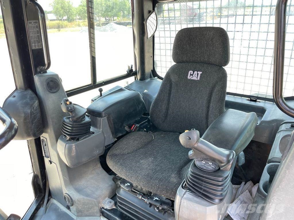 CAT D5K2 XL 履帶推土機