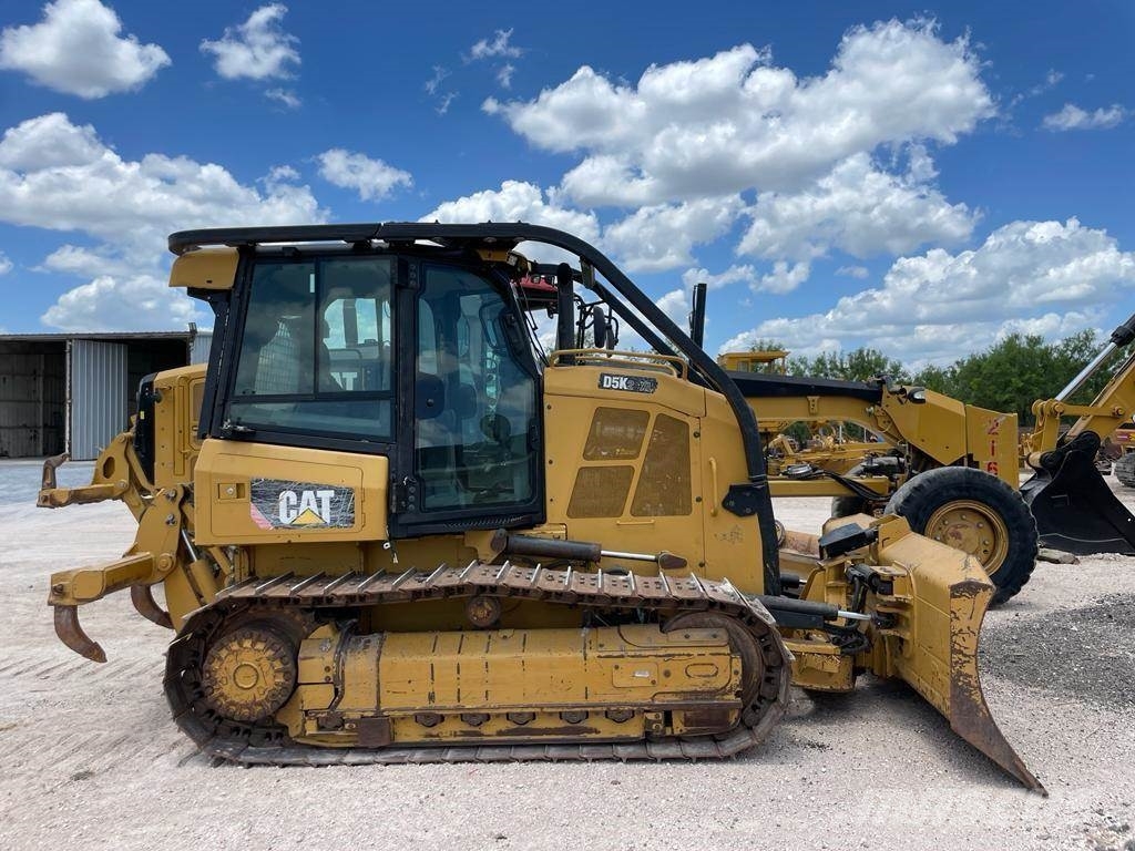 CAT D5K2 XL 履帶推土機
