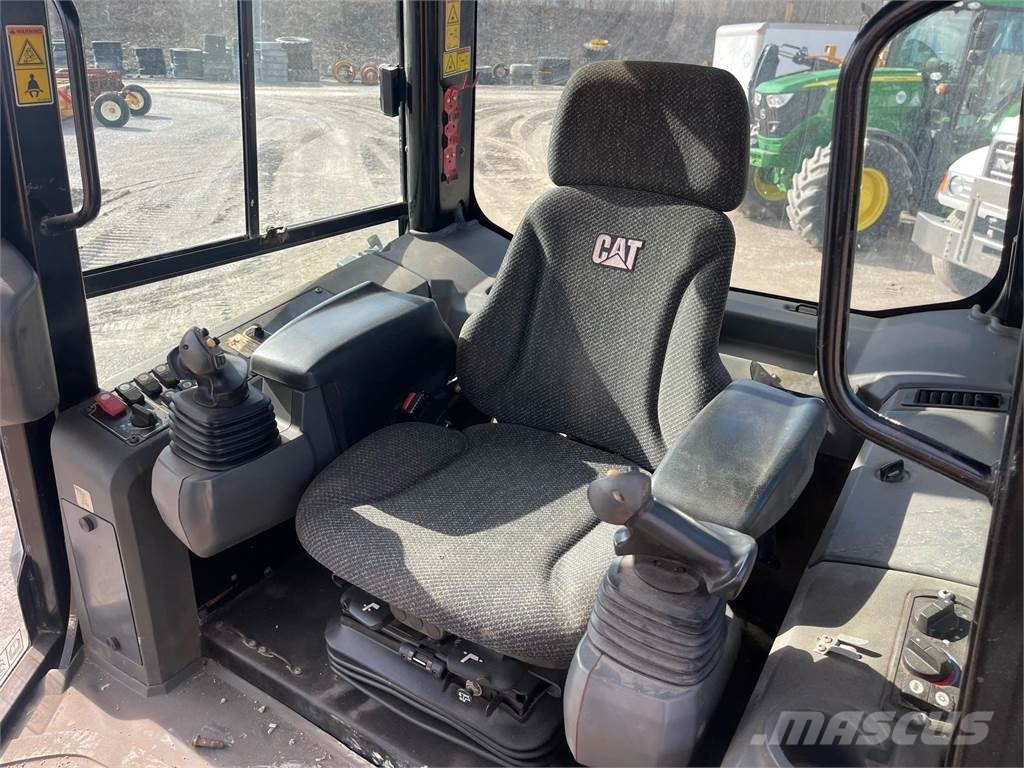CAT D6K2 LGP Гусеничные бульдозеры