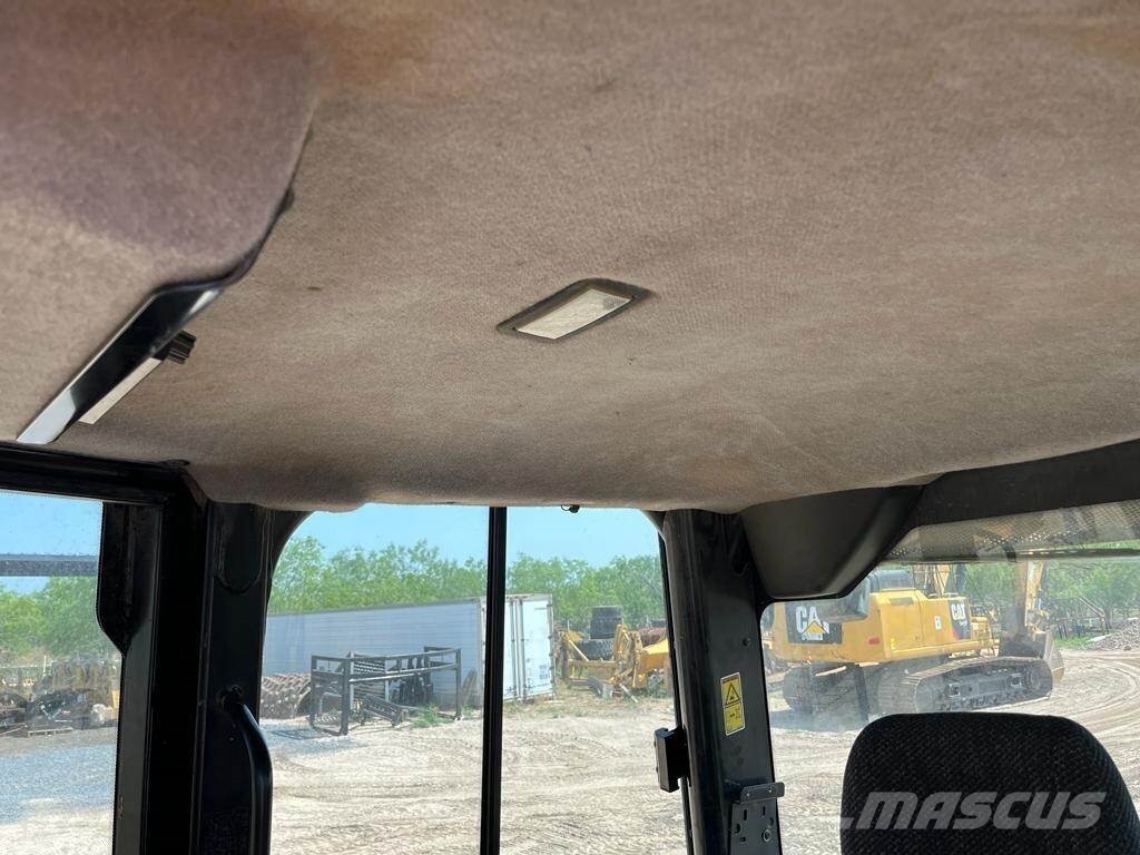 CAT D6K2 LGP Гусеничные бульдозеры