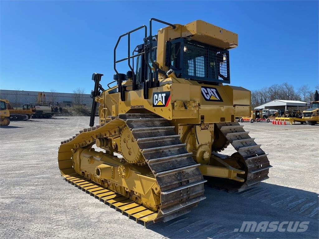 CAT D6T LGP Гусеничные бульдозеры