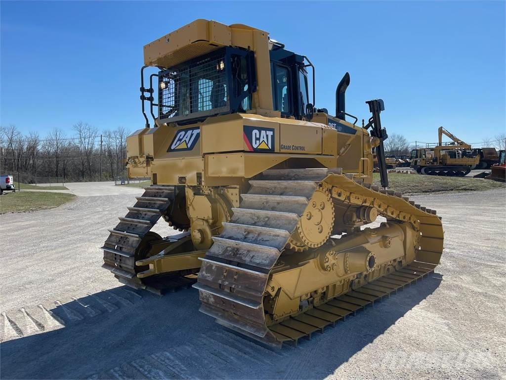 CAT D6T LGP Гусеничные бульдозеры