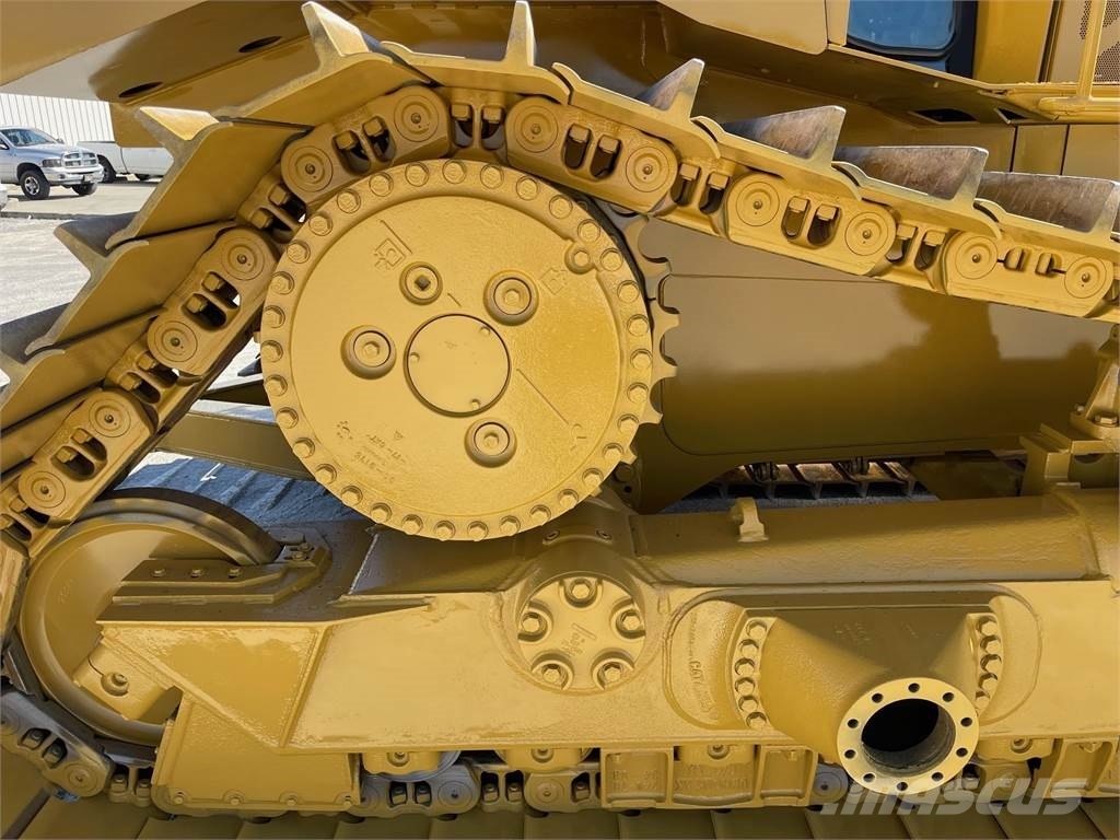 CAT D6T LGP Гусеничные бульдозеры