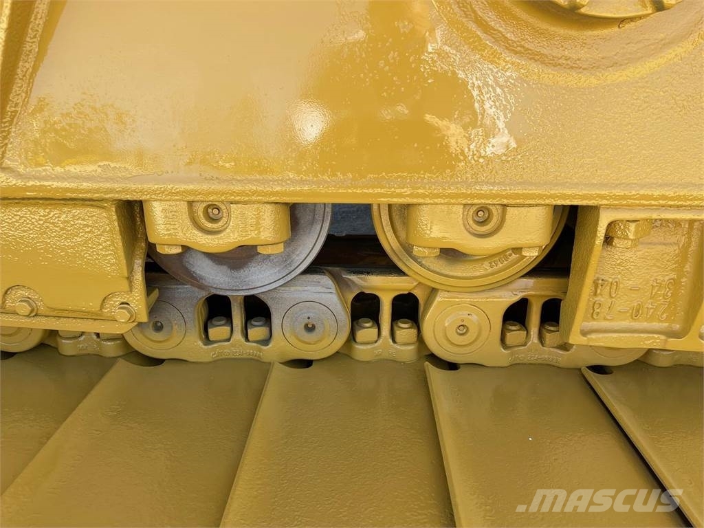 CAT D6T LGP Гусеничные бульдозеры