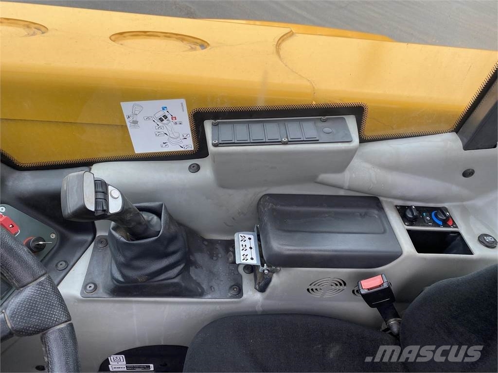 Dieci ICARUS 10.44C Teleskopski viličarji
