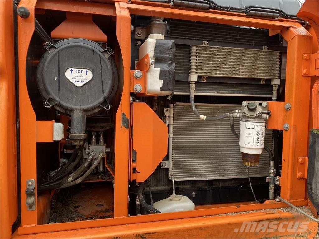 Doosan DX140 LC-3 Gravemaskiner på larvebånd