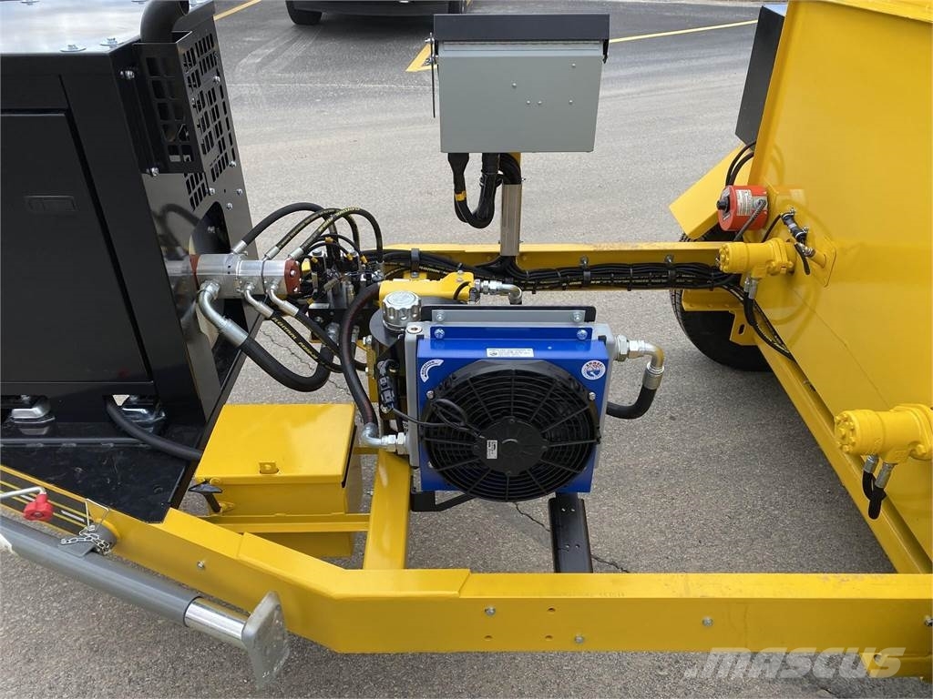 Etnyre Asphalt thermal containers