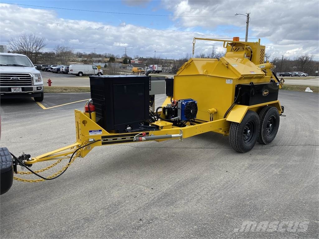 Etnyre Asphalt thermal containers