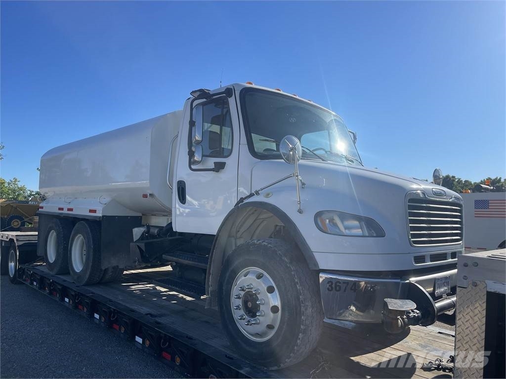 Freightliner BUSINESS CLASS M2 106 Auto-tanques