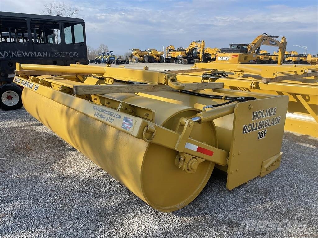 Holmes WELDING & FABRICATION 16F ROLLERBLADE Towed vibratory rollers