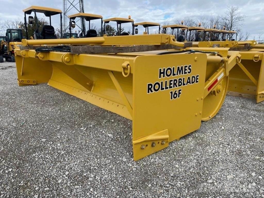 Holmes WELDING & FABRICATION 16F ROLLERBLADE Towed vibratory rollers