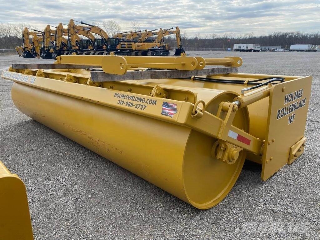 Holmes WELDING & FABRICATION 16F ROLLERBLADE Towed vibratory rollers