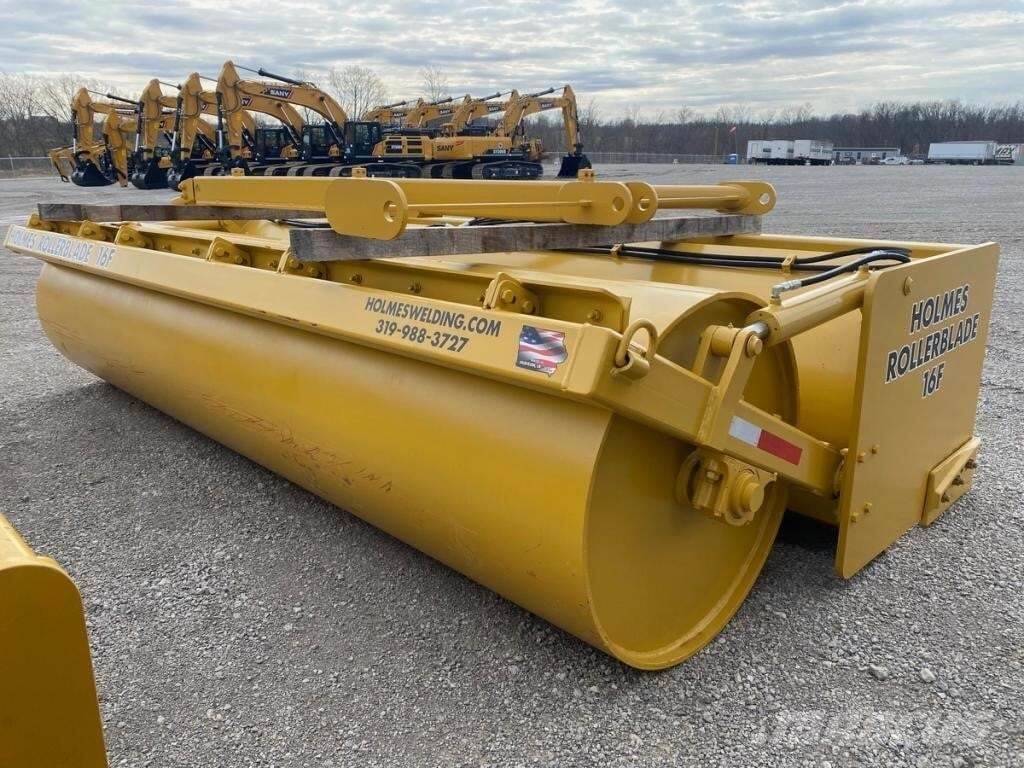 Holmes WELDING & FABRICATION 16F ROLLERBLADE Towed vibratory rollers