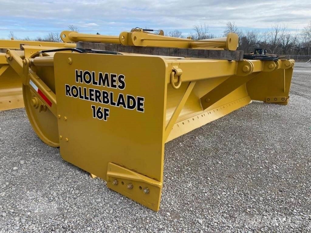 Holmes WELDING & FABRICATION 16F ROLLERBLADE Towed vibratory rollers