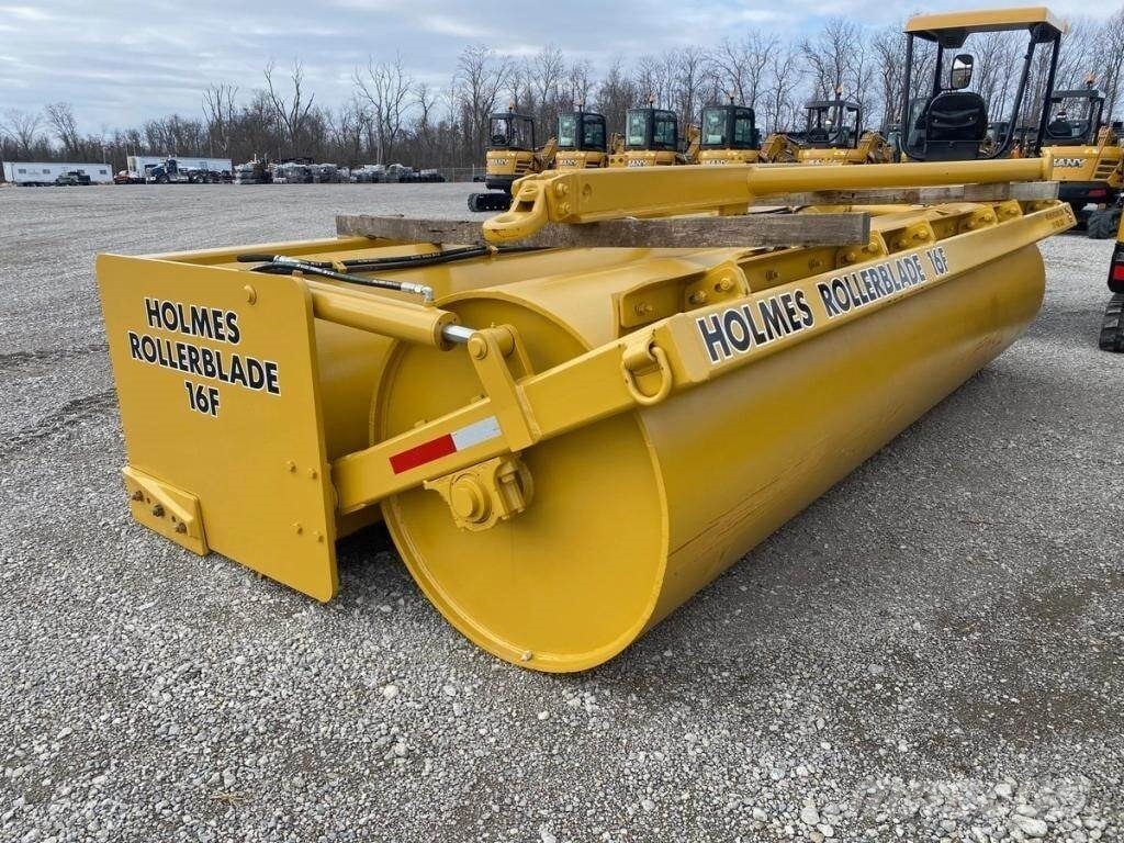 Holmes WELDING & FABRICATION 16F ROLLERBLADE Towed vibratory rollers