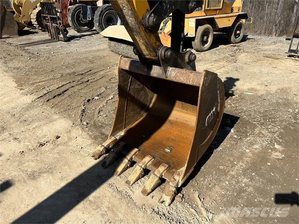 JCB 8080 ZTS 대형 굴삭기 29톤 이상