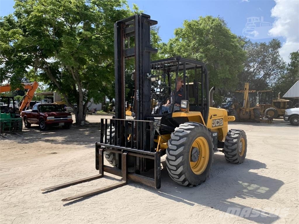 JCB 930 Geländestapler