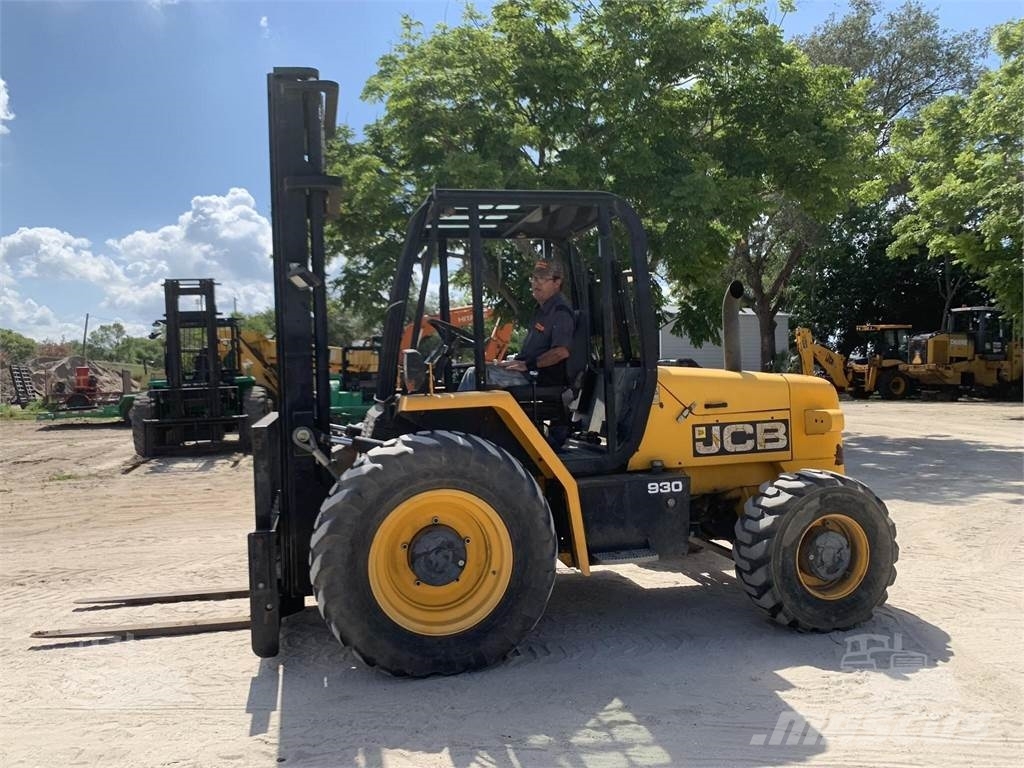 JCB 930 Geländestapler