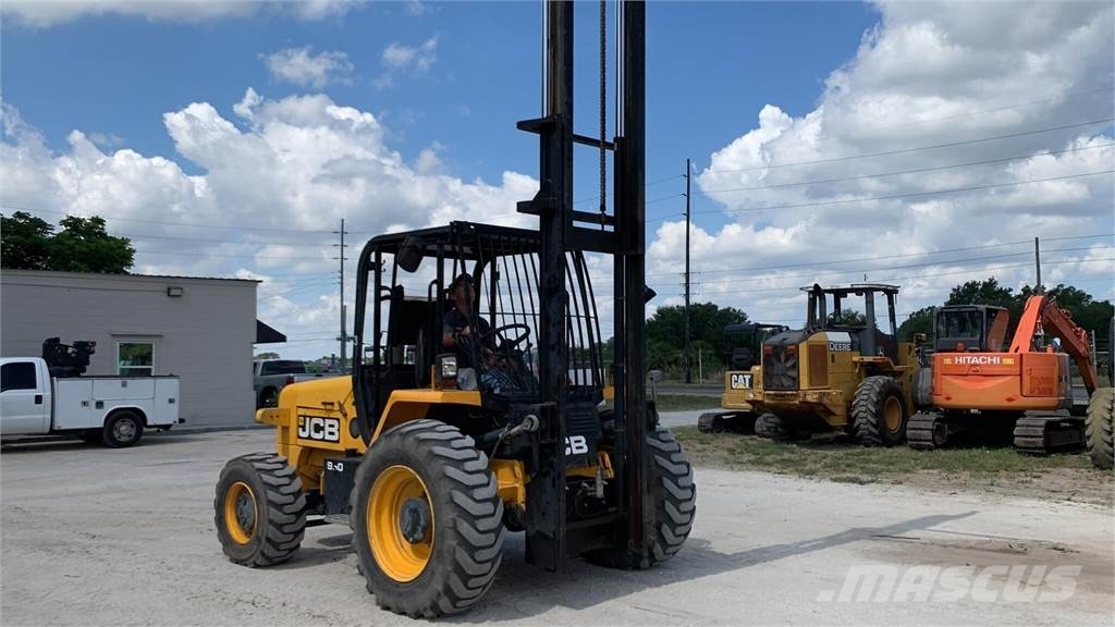 JCB 930 Geländestapler