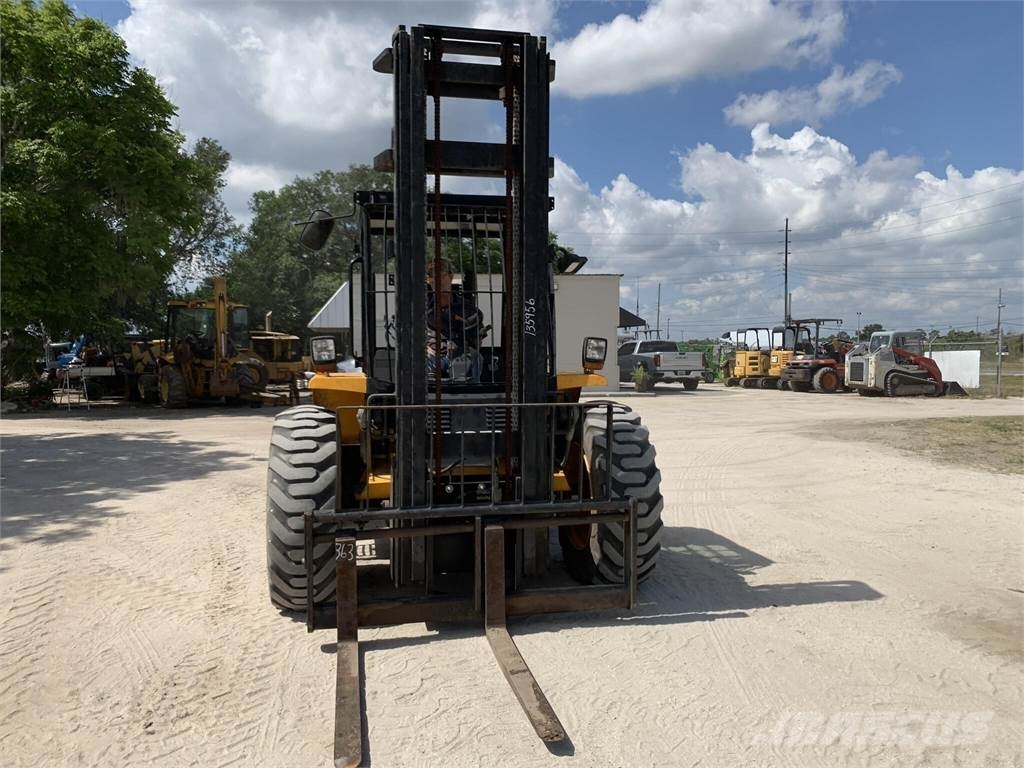 JCB 930 Geländestapler