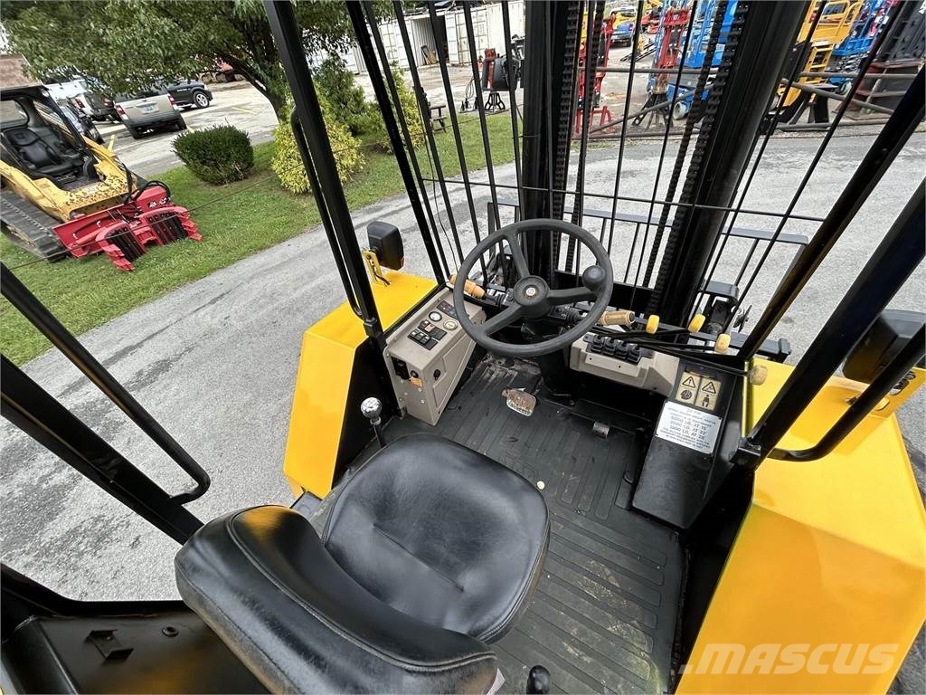JCB 930 Geländestapler