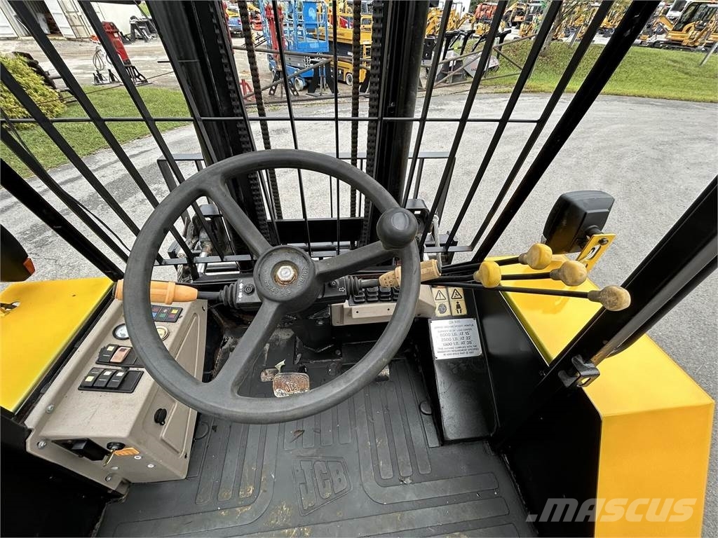 JCB 930 Geländestapler