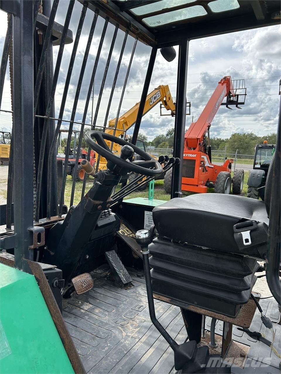 JCB 930 Geländestapler