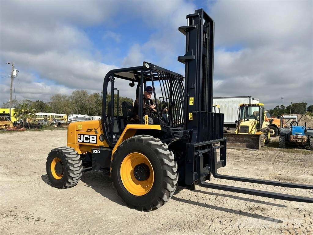 JCB 930 Geländestapler
