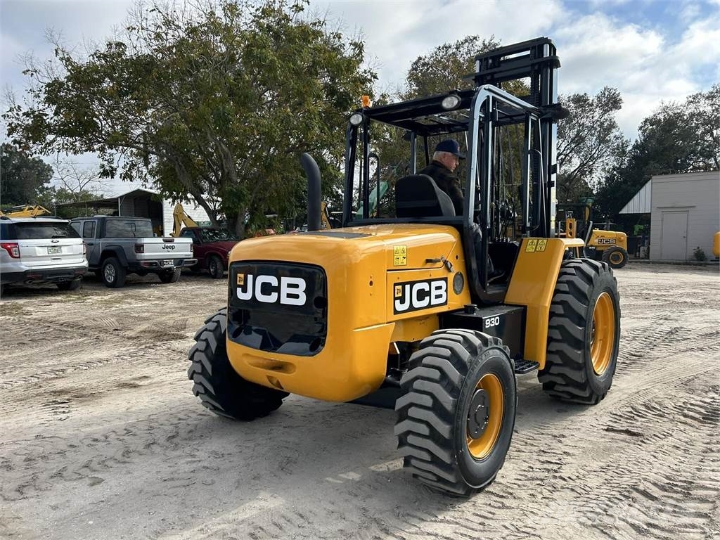 JCB 930 Geländestapler