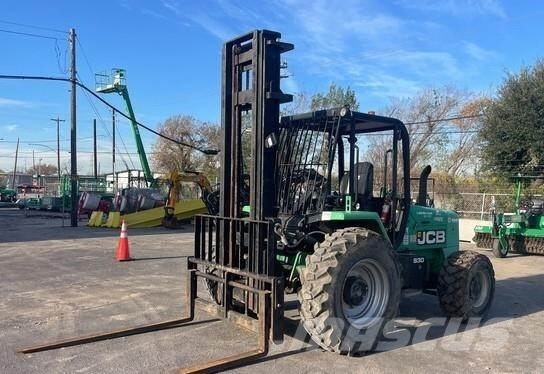 JCB 930 Geländestapler