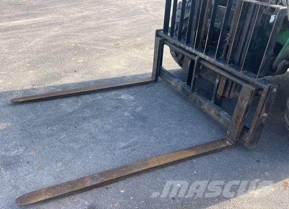 JCB 930 Geländestapler