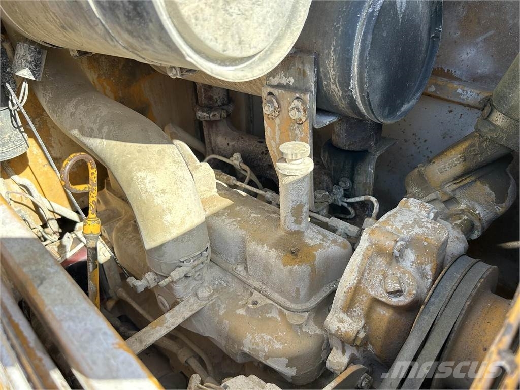 John Deere 310D Buldoexcavatoare