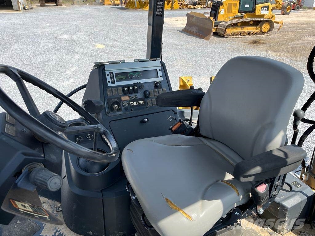 John Deere 310L 反铲装载机
