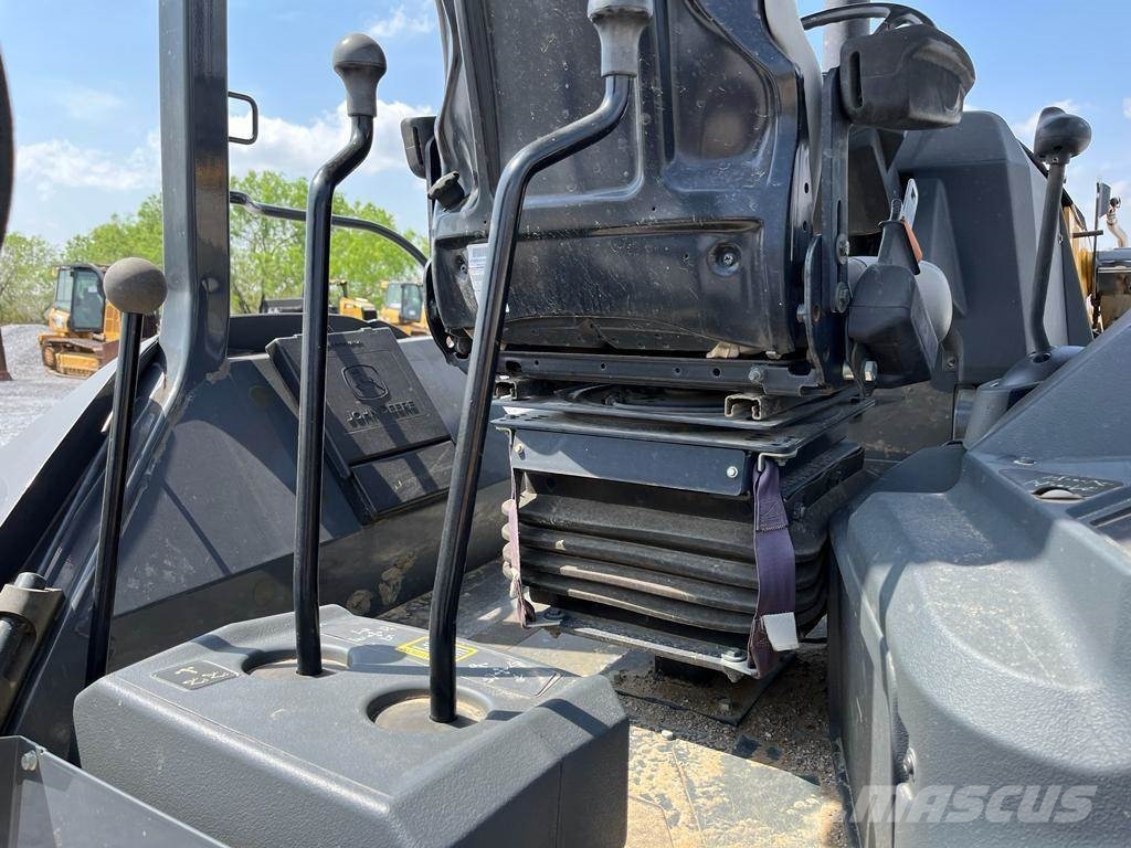 John Deere 310L 反铲装载机