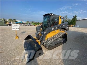 John Deere 333G 滑移轉向裝載機