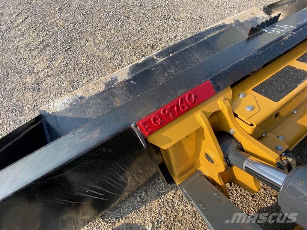John Deere 333G 滑移轉向裝載機