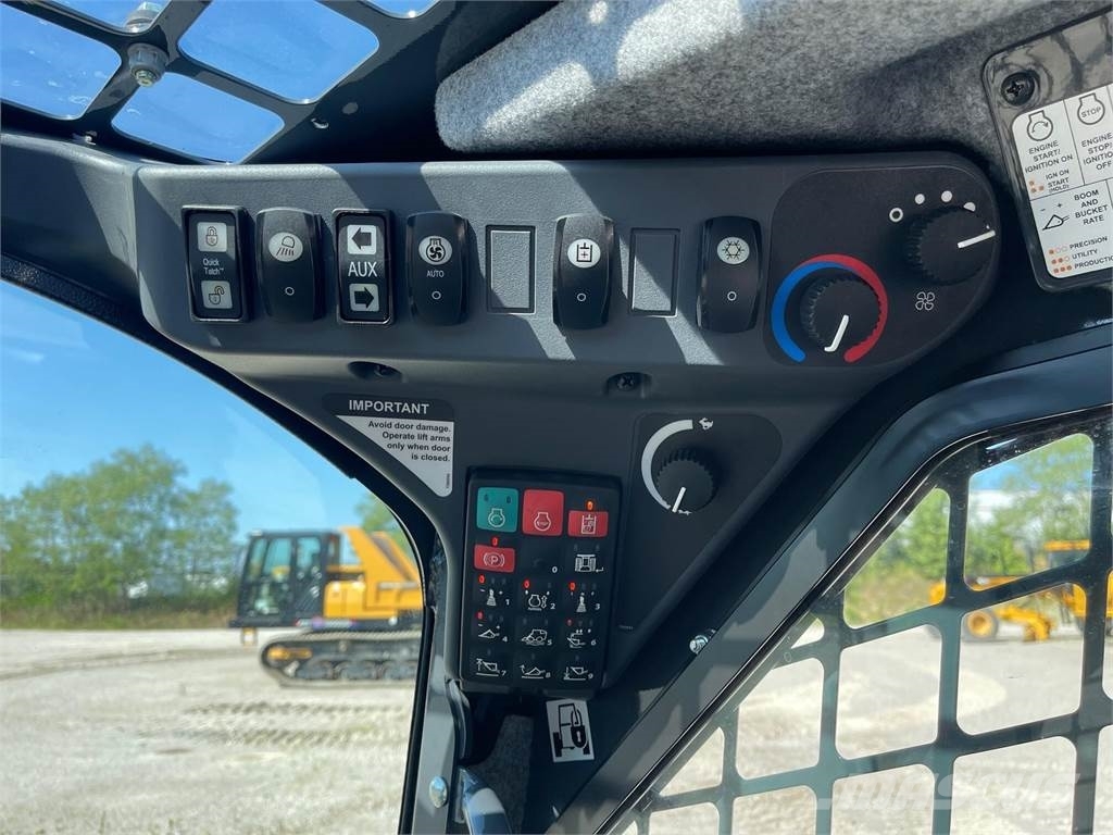 John Deere 333G 滑移轉向裝載機